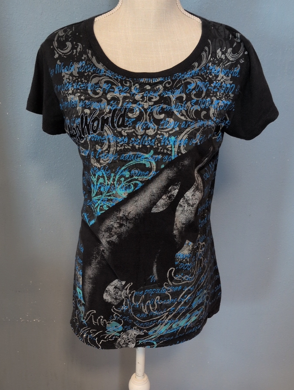 SeaWorld Whale 100% Cotton Vintage Style Paisley Print Embroidery Top Grunge Y2K